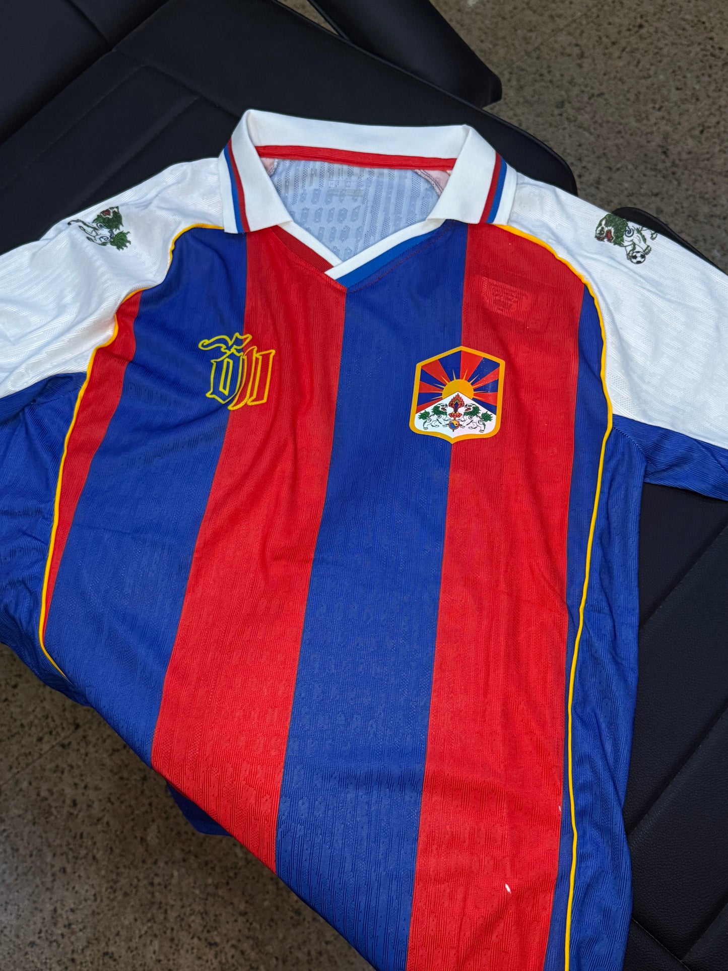 Tibet Retro Jersey