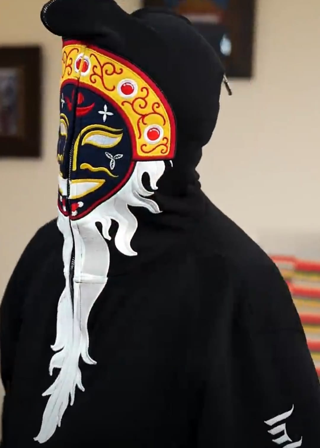 Zipper Tashi Shoepa Hoodies